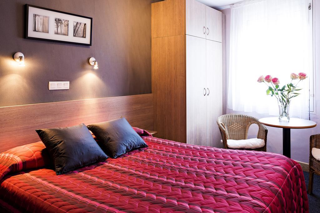 Hotel Panoramic Bagneres-de-Luchon ภายนอก รูปภาพ