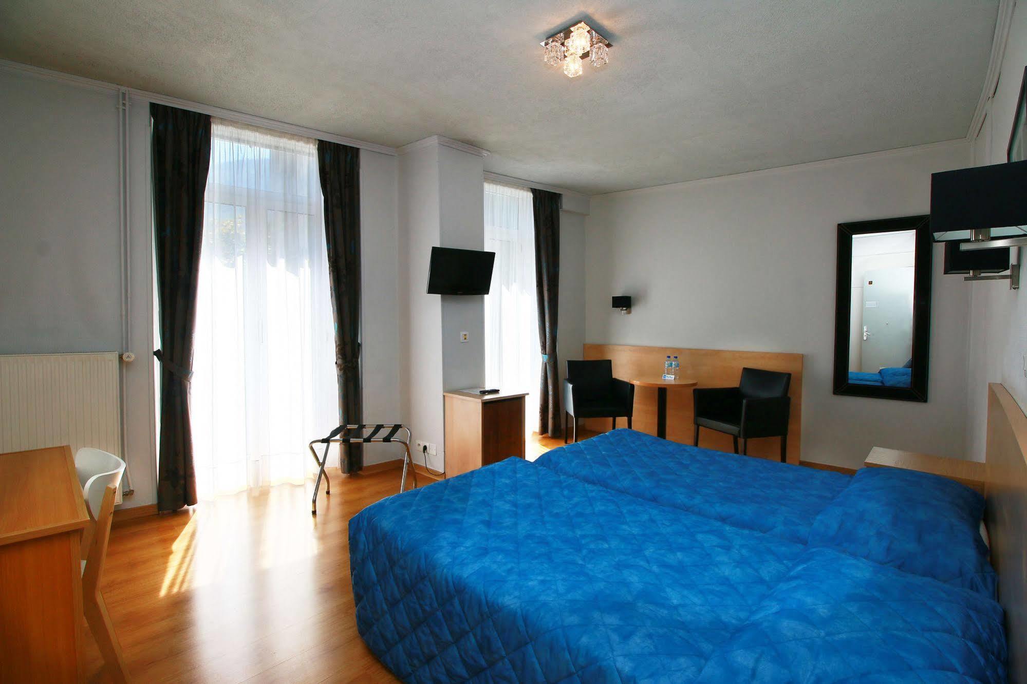 Hotel Panoramic Bagneres-de-Luchon ภายนอก รูปภาพ