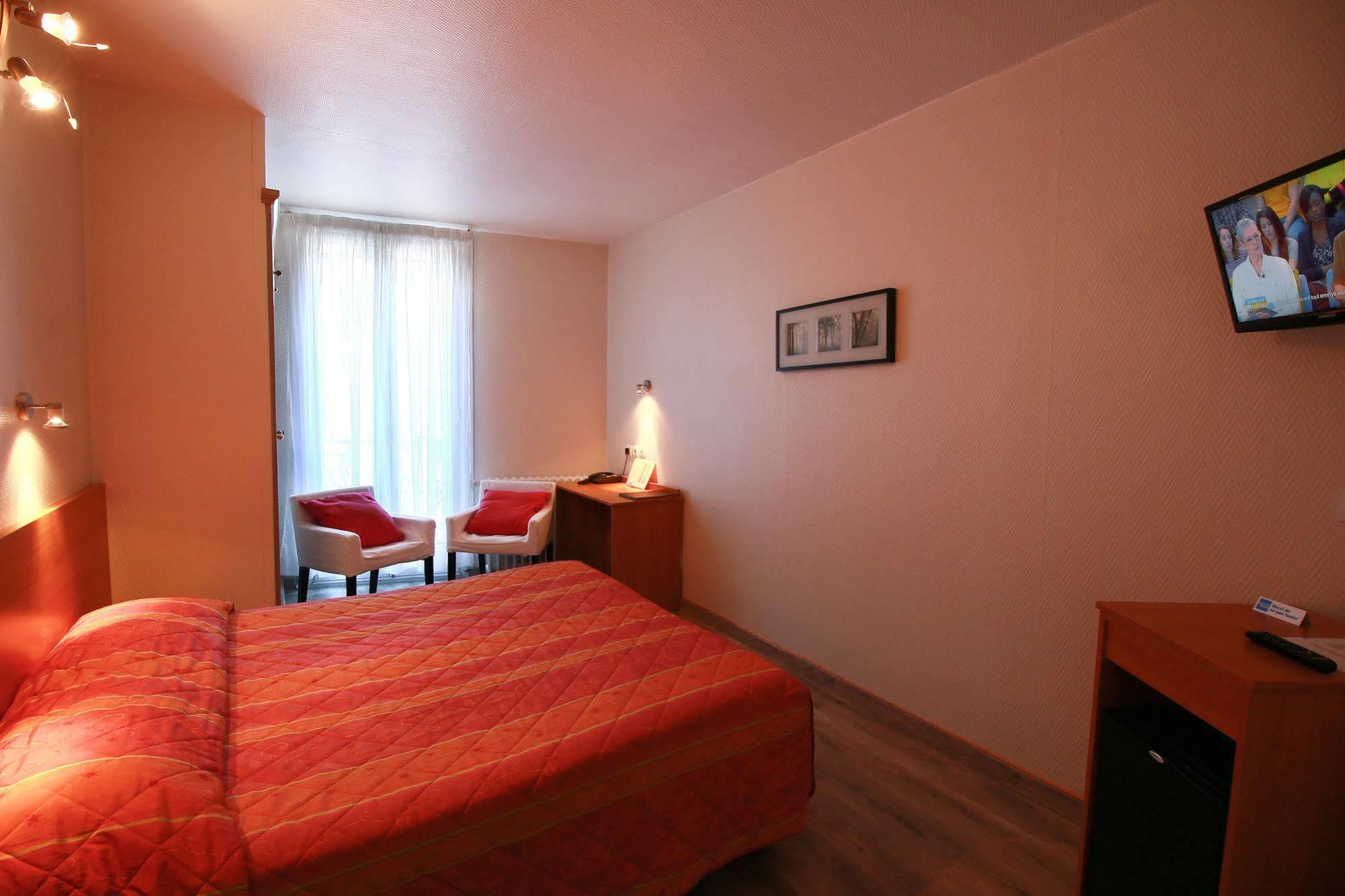 Hotel Panoramic Bagneres-de-Luchon ภายนอก รูปภาพ